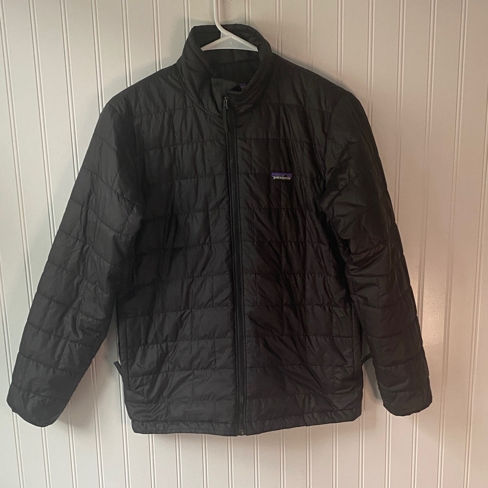 Patagonia Boys Quilted Black Puffer Jacket xl
